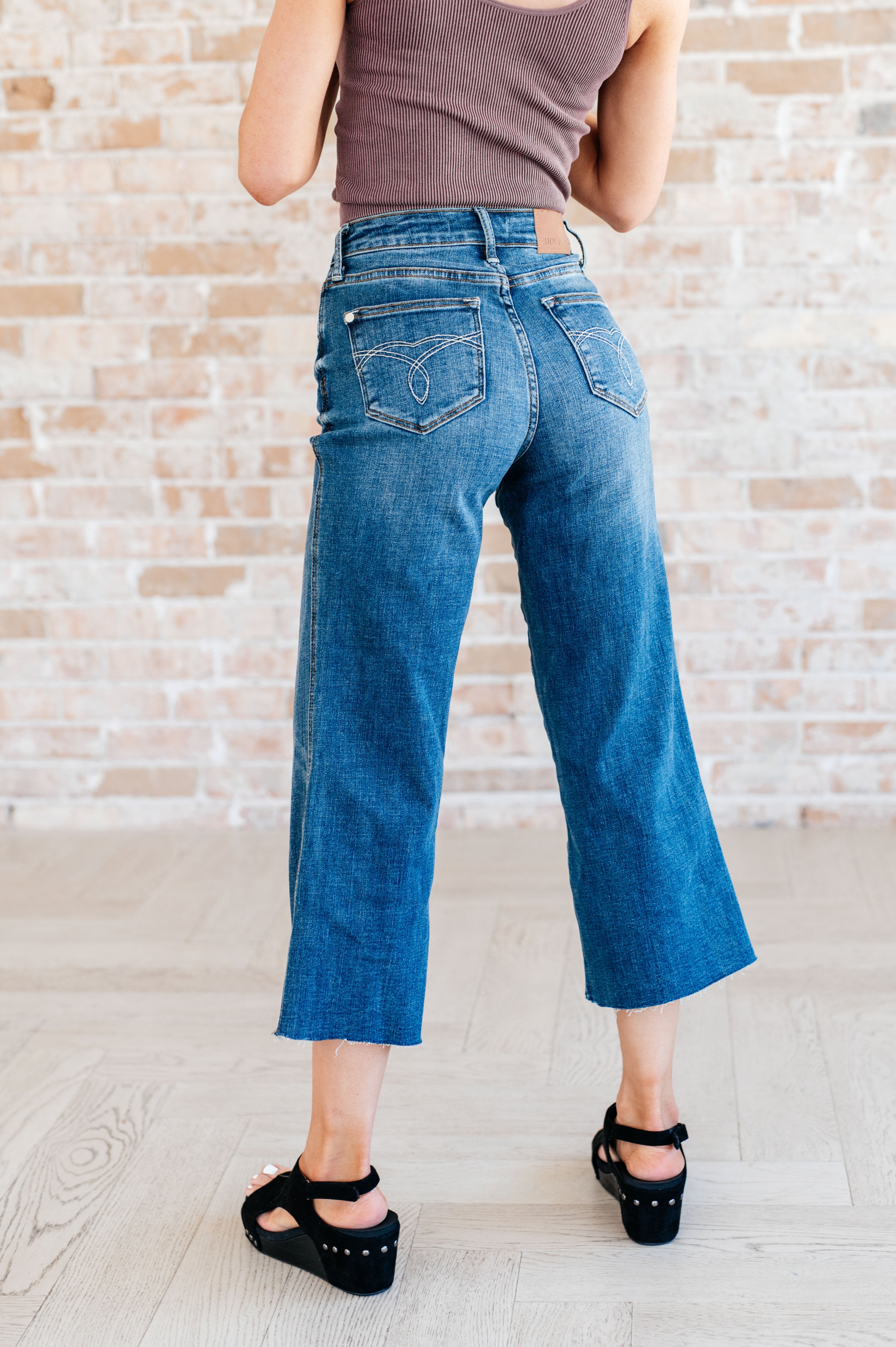 Hayes High Rise Wide Leg Crop Jeans