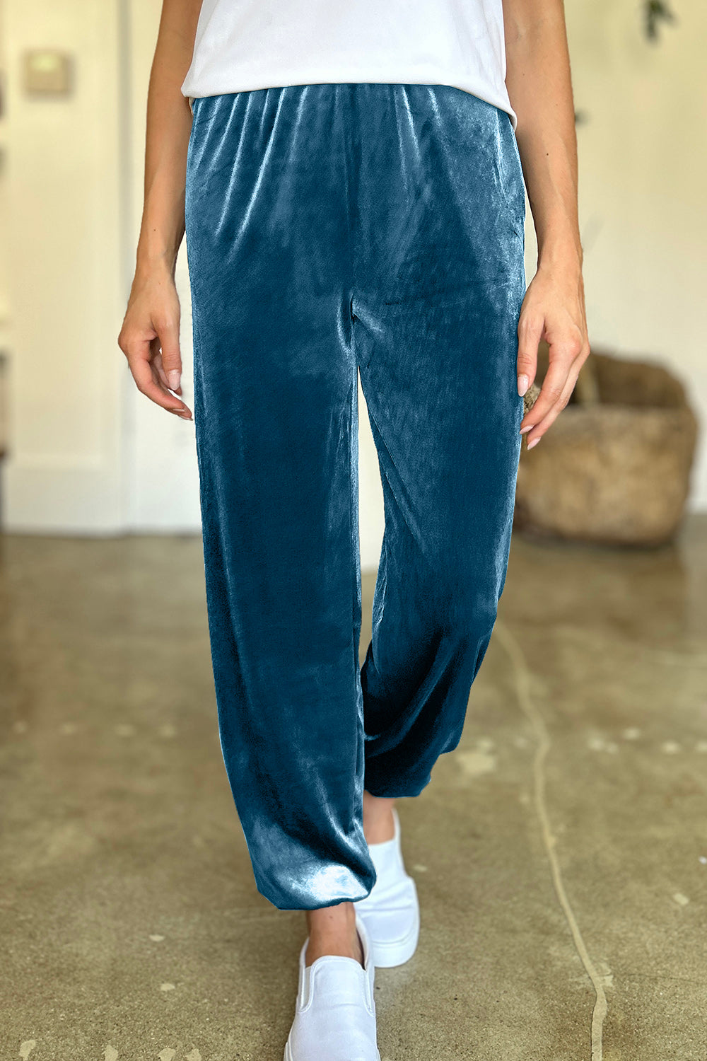 Pocketed Elastic Waist Joggers