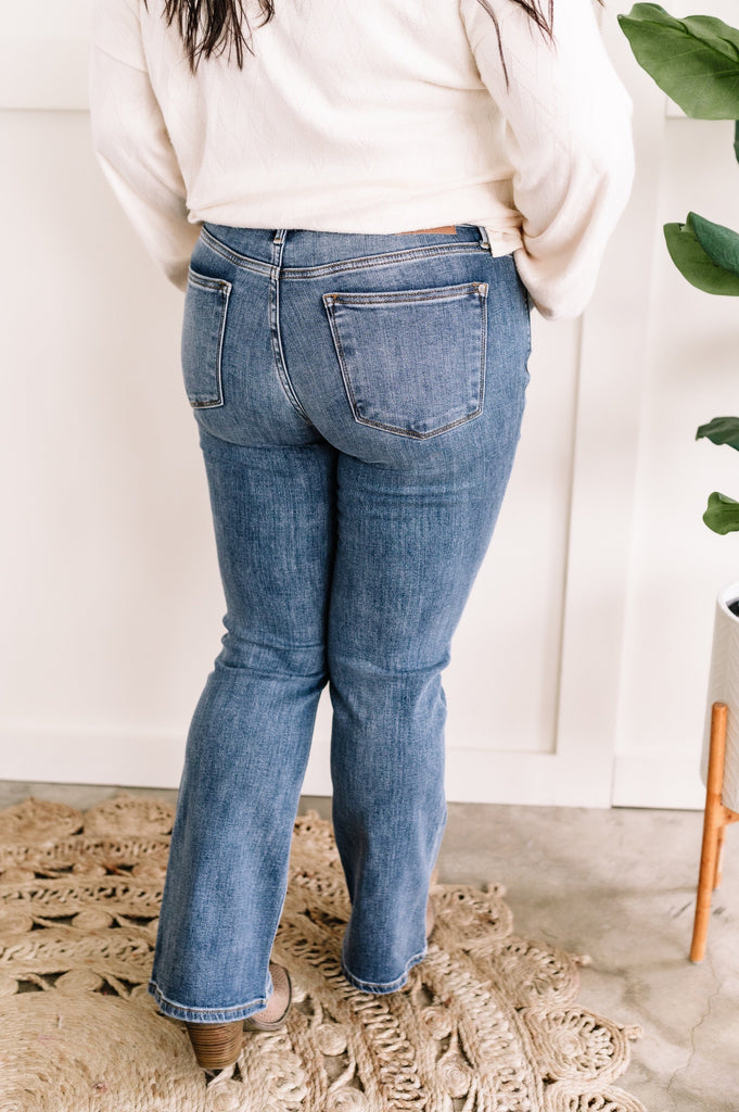 Mid Rise Button Fly Bootcut Judy Blue Jeans In Vintage Wash