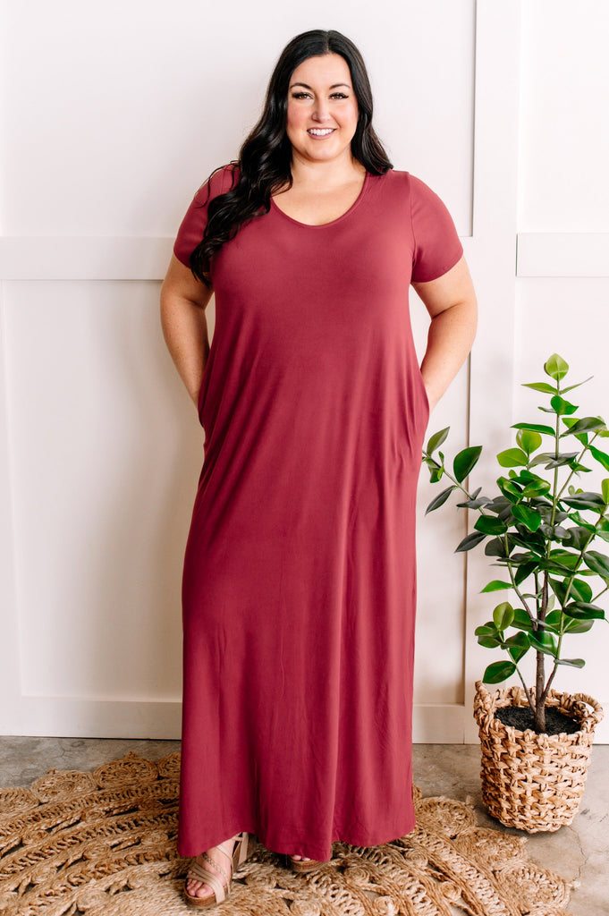 V Neck Maxi Dress With Pockets In Rosewood