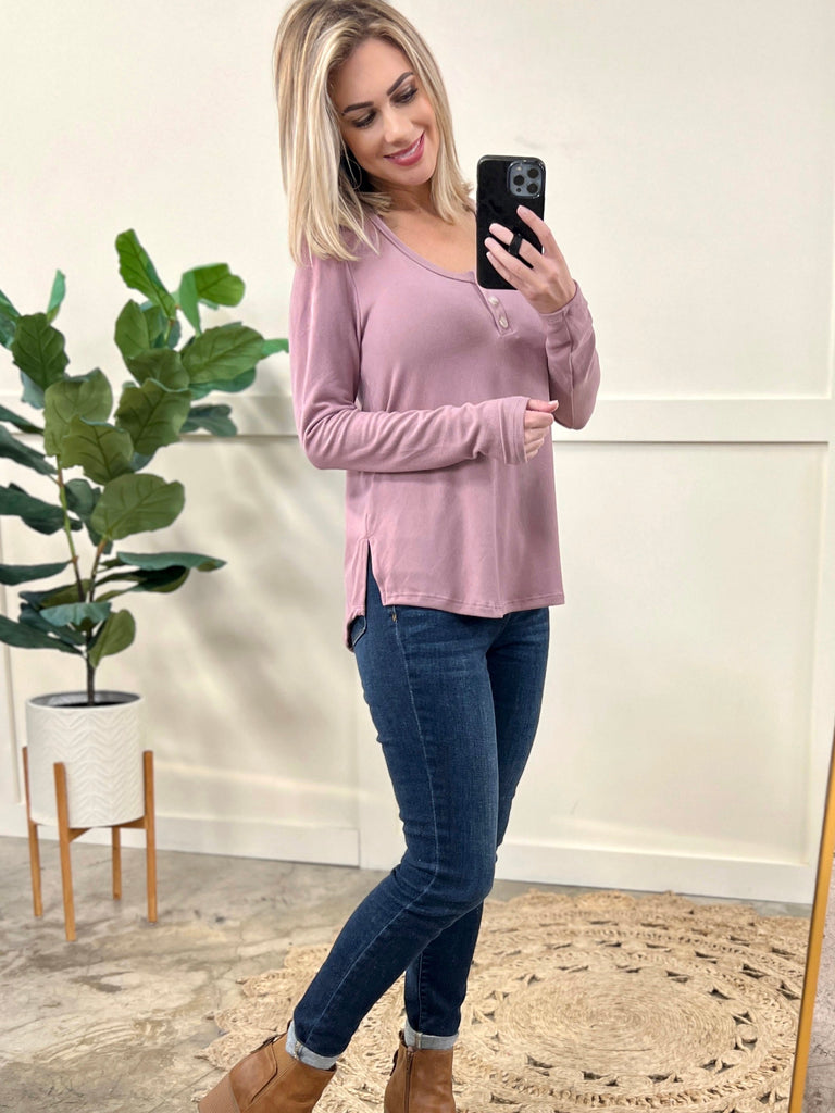 Button Front Long Sleeve Knit Henley In Dusty Lavender